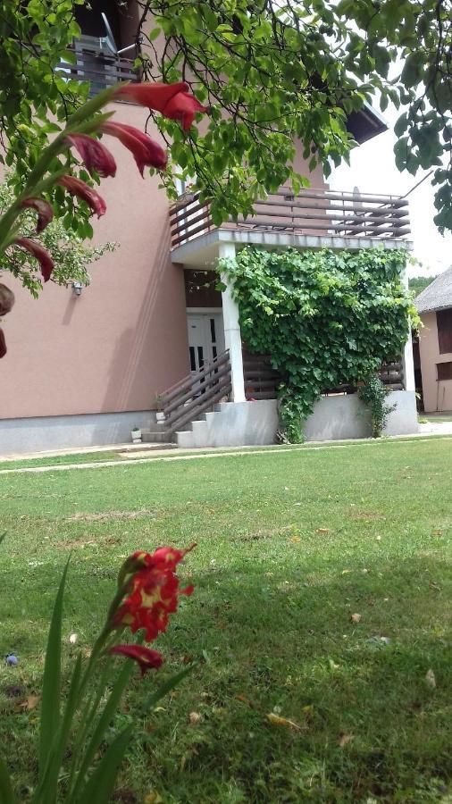 Gacka Rooms Vrhovine Dış mekan fotoğraf