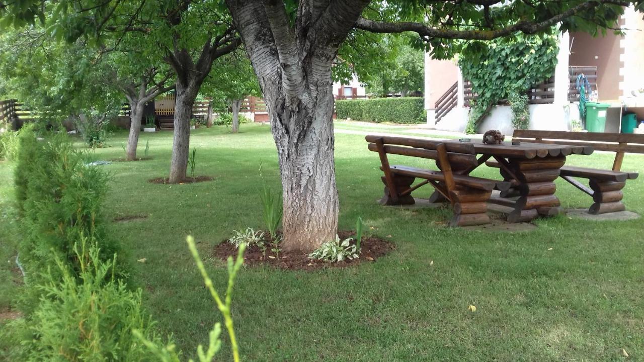 Gacka Rooms Vrhovine Dış mekan fotoğraf