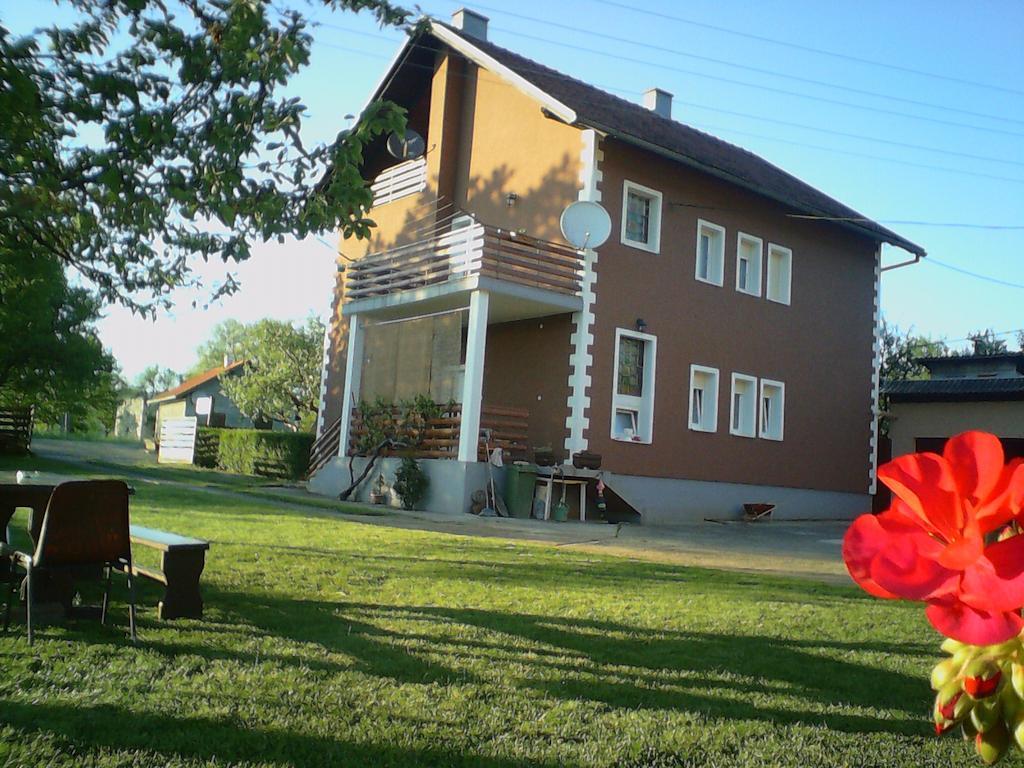 Gacka Rooms Vrhovine Dış mekan fotoğraf