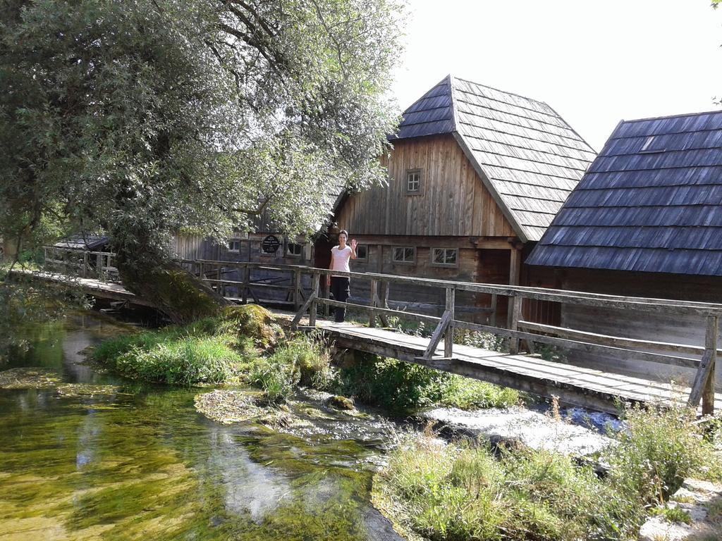 Gacka Rooms Vrhovine Dış mekan fotoğraf