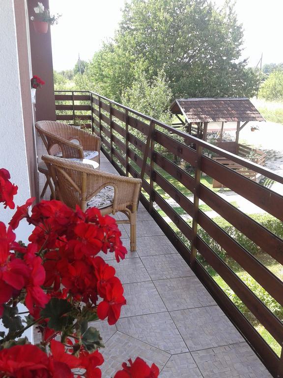 Gacka Rooms Vrhovine Dış mekan fotoğraf