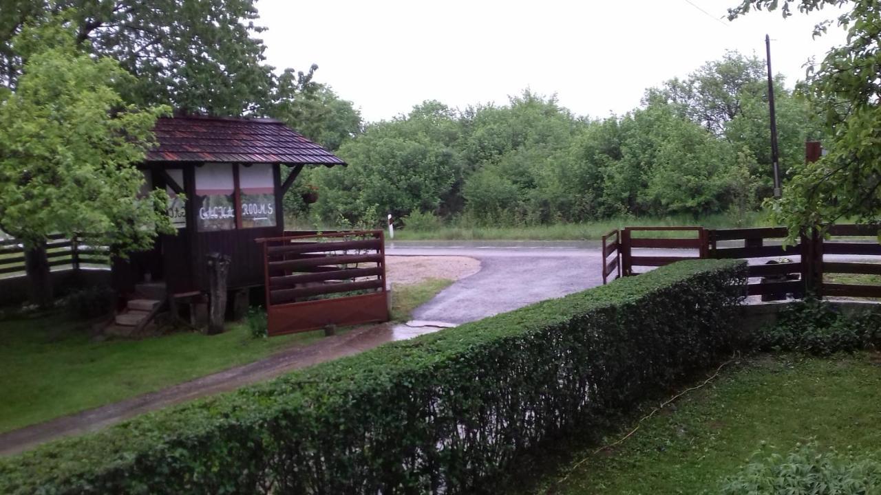 Gacka Rooms Vrhovine Dış mekan fotoğraf